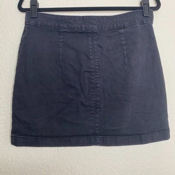 Roxy Black Zipper Detail Mini Skirt 8 - Picture 3 of 4